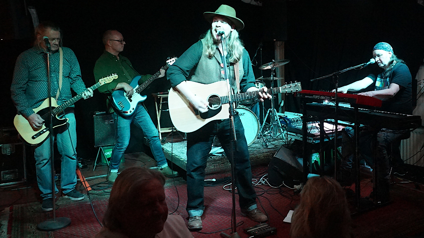 Chris Averell und die SSJ Houseband