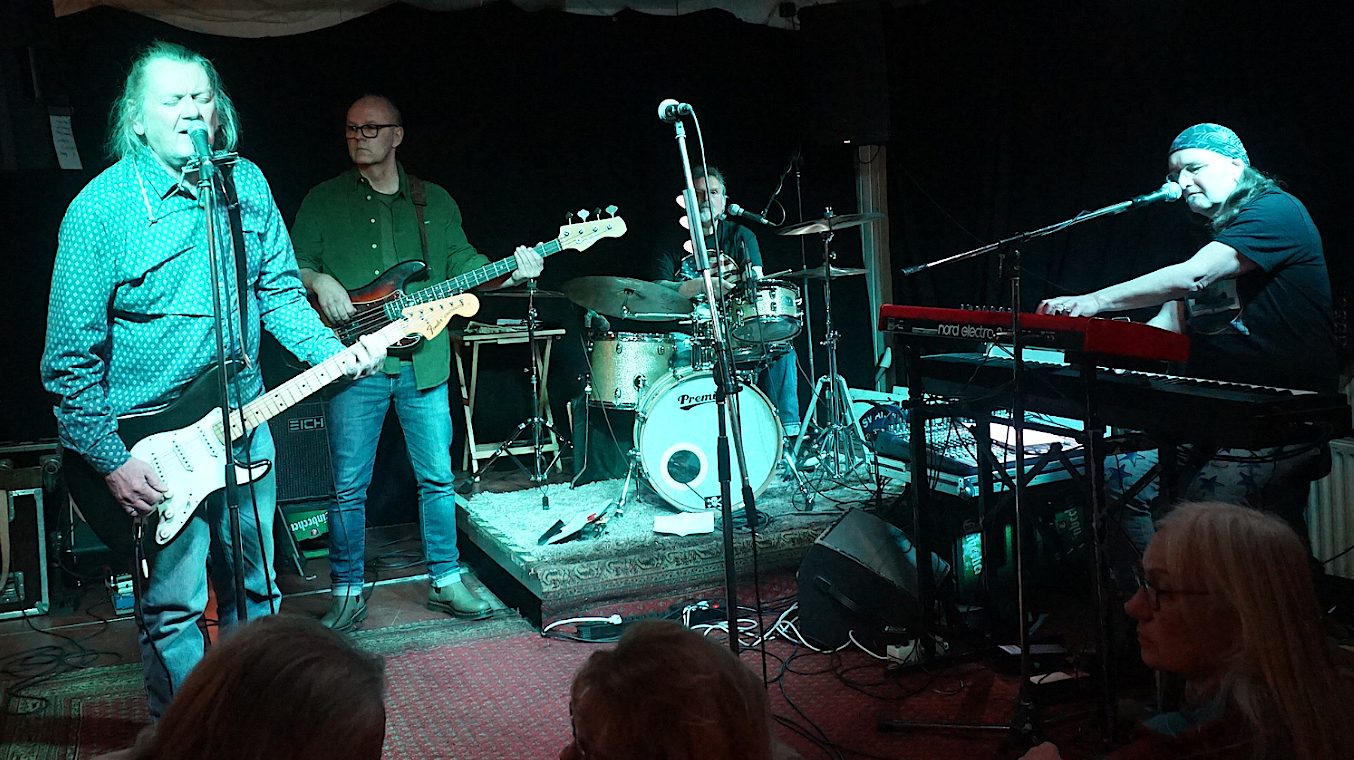 Die SSJ Houseband im Mrz 2025