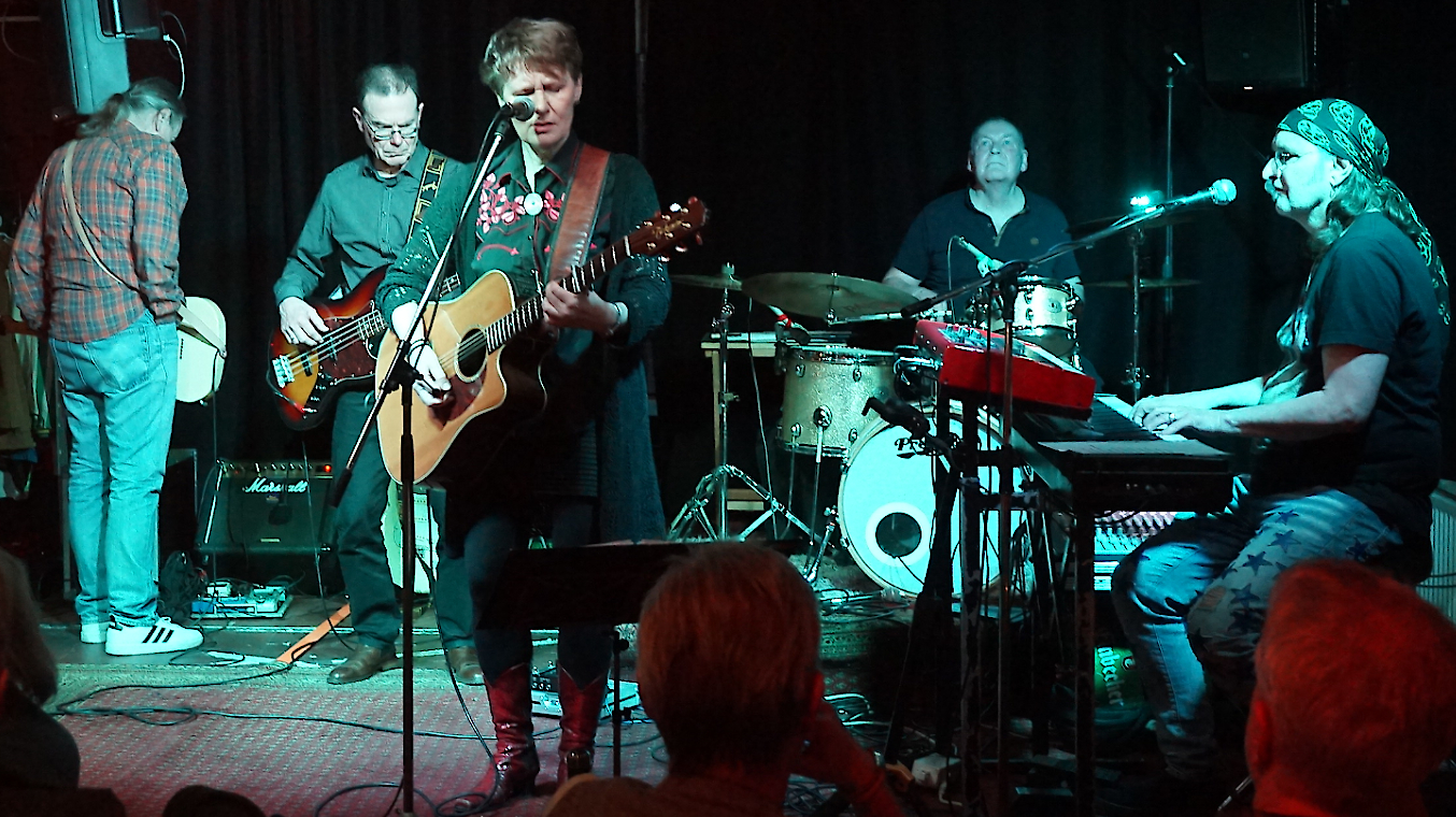 Gaby Lina Schmidt & The Loop