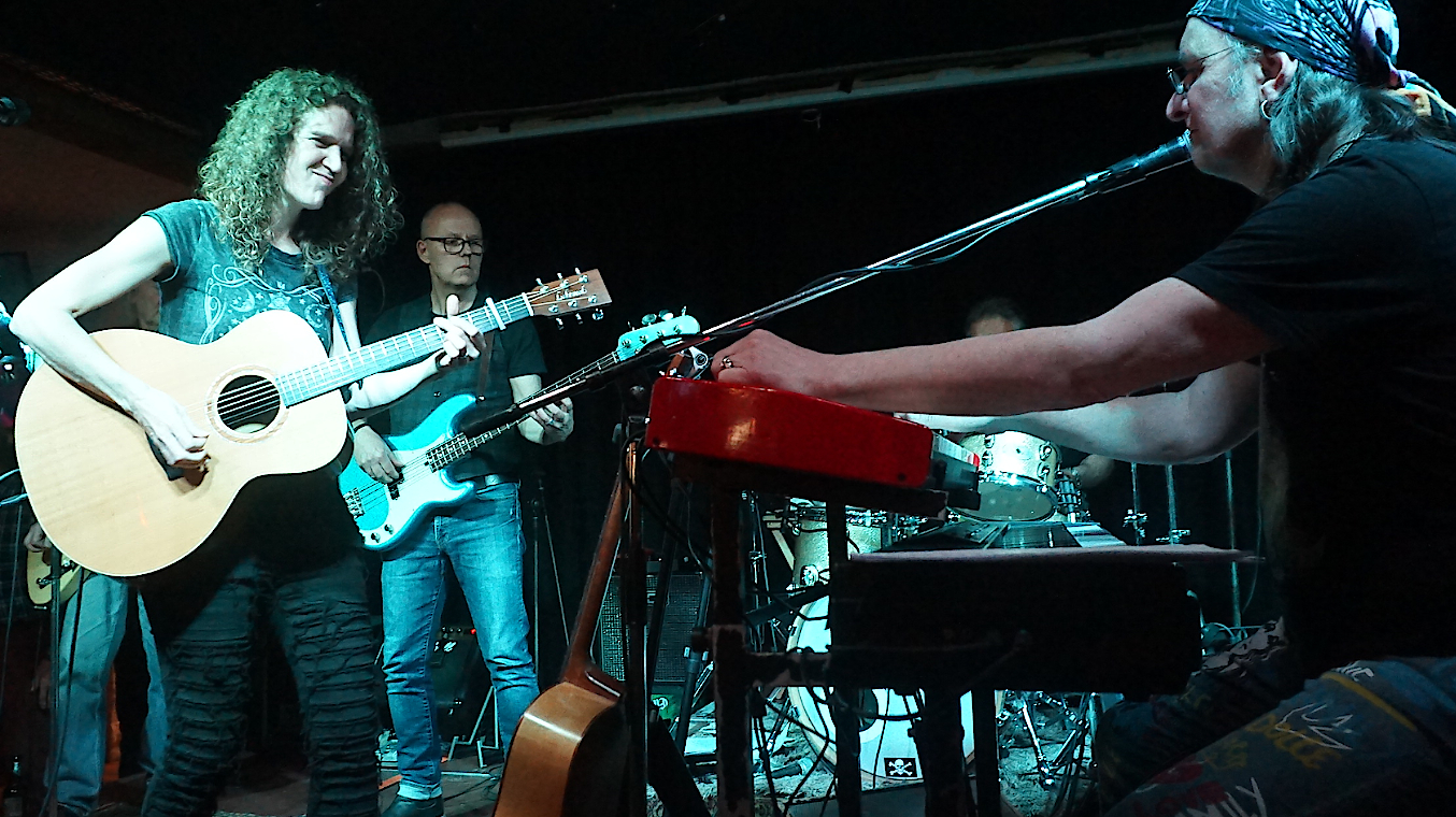 Meike Köster & die SSJ Houseband