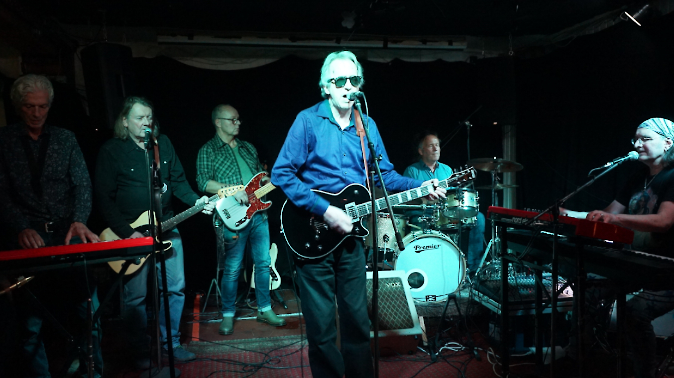 Mike O'Neill and the Swinging Sixties & SSJ Houseband